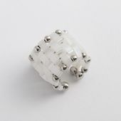 STELLA CIFFON/ビーズのビッグイヤーカフ